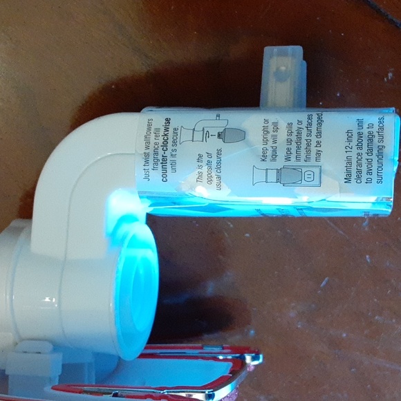 Wallflower Christmas plug in - Picture 5 of 5